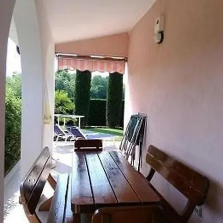 Appartamento In Mit Privatem Garten